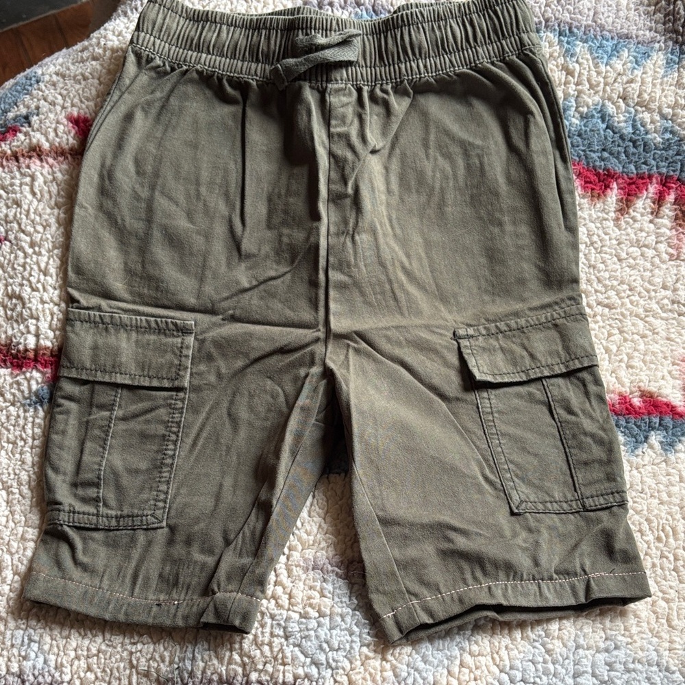 Hanna Andersson Kids Olive Cargo Shorts